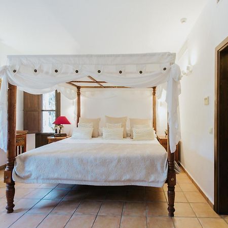 Villa & Guesthouse Paissa D'En Bernat Cala Tarida  Εξωτερικό φωτογραφία