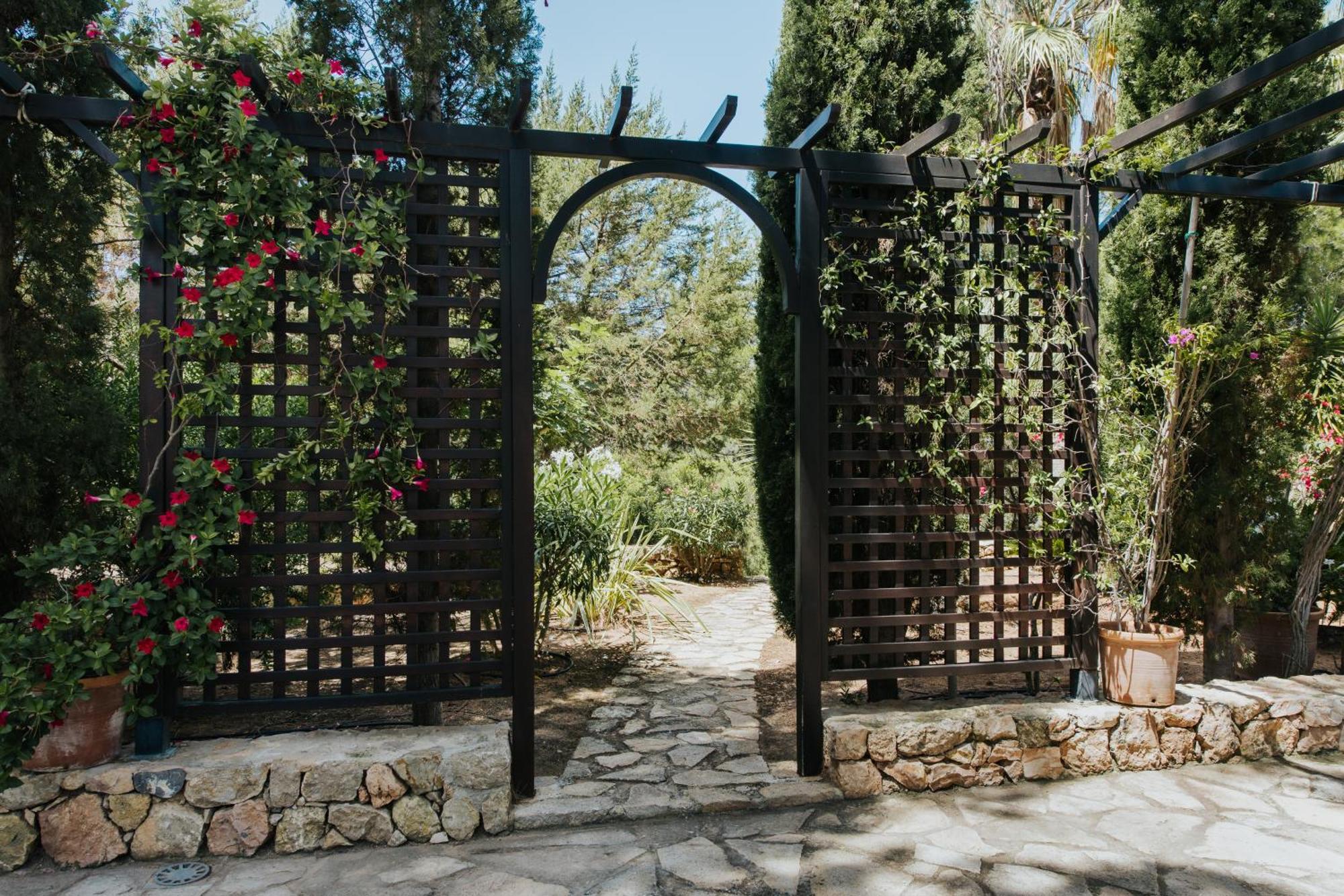 Villa & Guesthouse Paissa D'En Bernat Cala Tarida  Εξωτερικό φωτογραφία