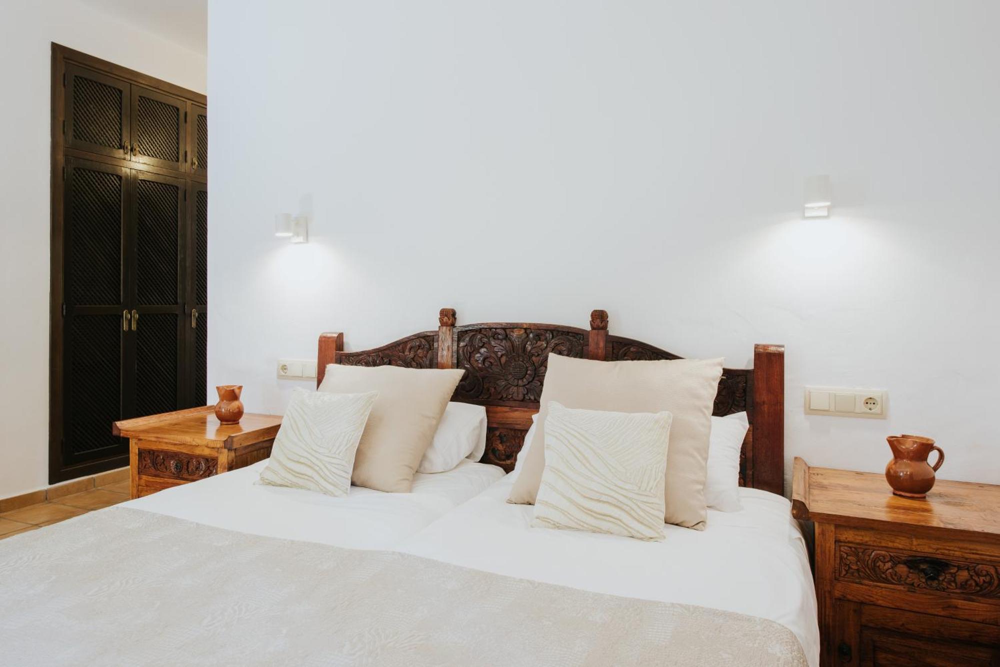 Villa & Guesthouse Paissa D'En Bernat Cala Tarida  Εξωτερικό φωτογραφία