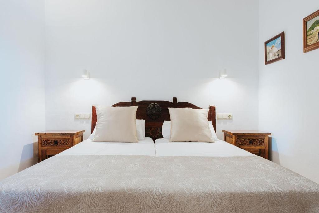 Villa & Guesthouse Paissa D'En Bernat Cala Tarida  Εξωτερικό φωτογραφία