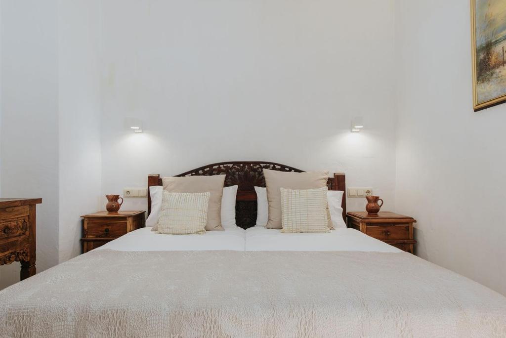 Villa & Guesthouse Paissa D'En Bernat Cala Tarida  Εξωτερικό φωτογραφία