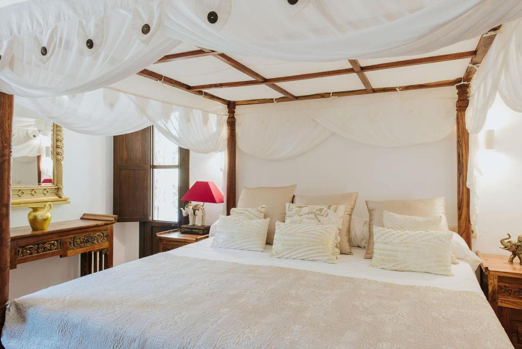 Villa & Guesthouse Paissa D'En Bernat Cala Tarida  Εξωτερικό φωτογραφία