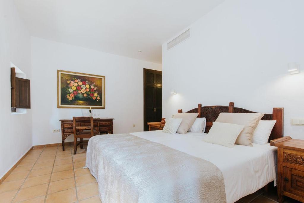 Villa & Guesthouse Paissa D'En Bernat Cala Tarida  Εξωτερικό φωτογραφία